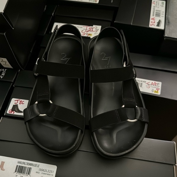 27 Edit Naturalizer Tala Women's Black Sandal - Picture 4 of 6